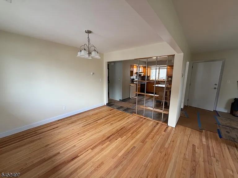 119 Cornelia St — Photo 5