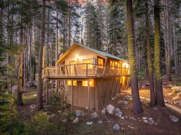 21702 T Bar Ct, Soda Springs, CA 95728