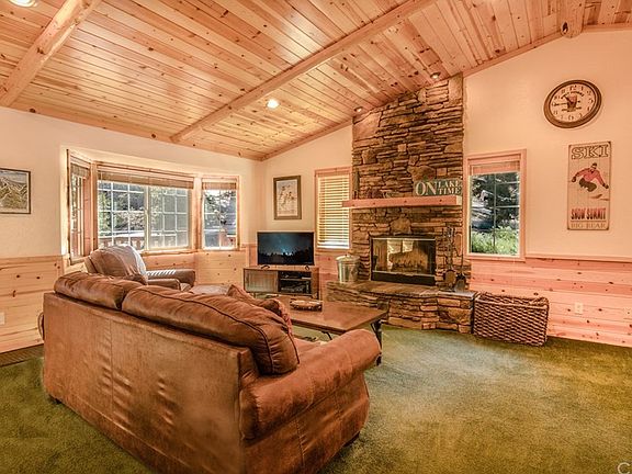 3rd image of 40728 Cherry Ln