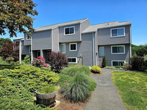 26 Autumn Ln Unit 26, Amherst, MA 01002