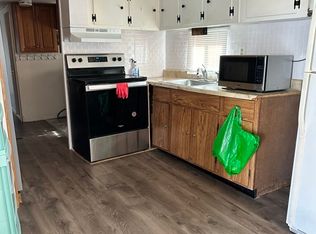 98 Newbury St TRAILER 34A, Danvers, MA 01923