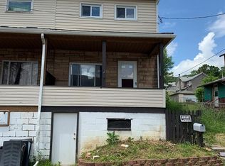 1263 3rd St, Windber, PA 15963
