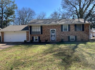 7809 Charlotte Dr SW, Huntsville, AL 35802