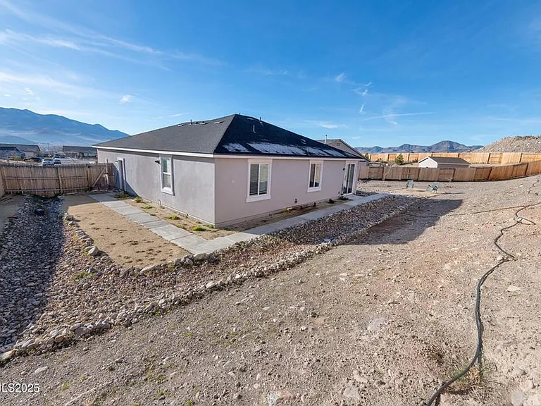326 Redwall Ct — Photo 13