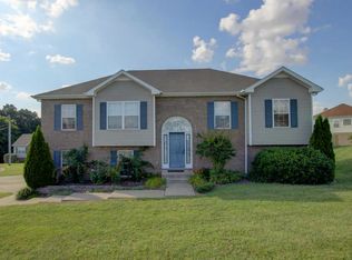 218 Harold Dr, Clarksville, TN 37040