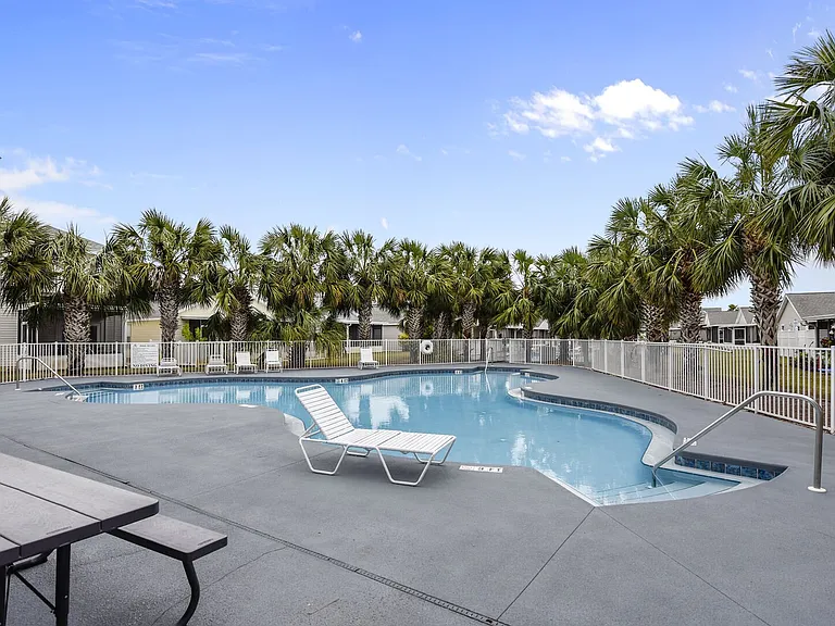 11815 Seashore Ln — Photo 5