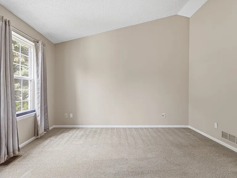 4594 S Richfield St — Photo 5