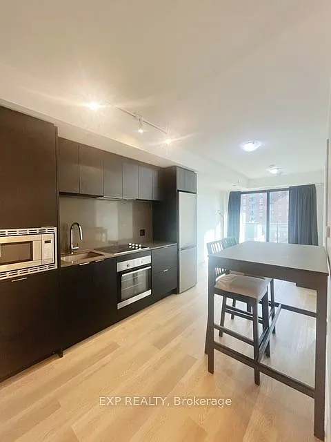 1 Jarvis St