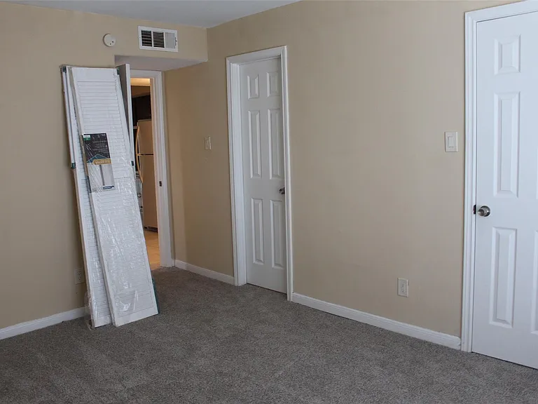 16111 Aspenglenn Dr #609 — Photo 12
