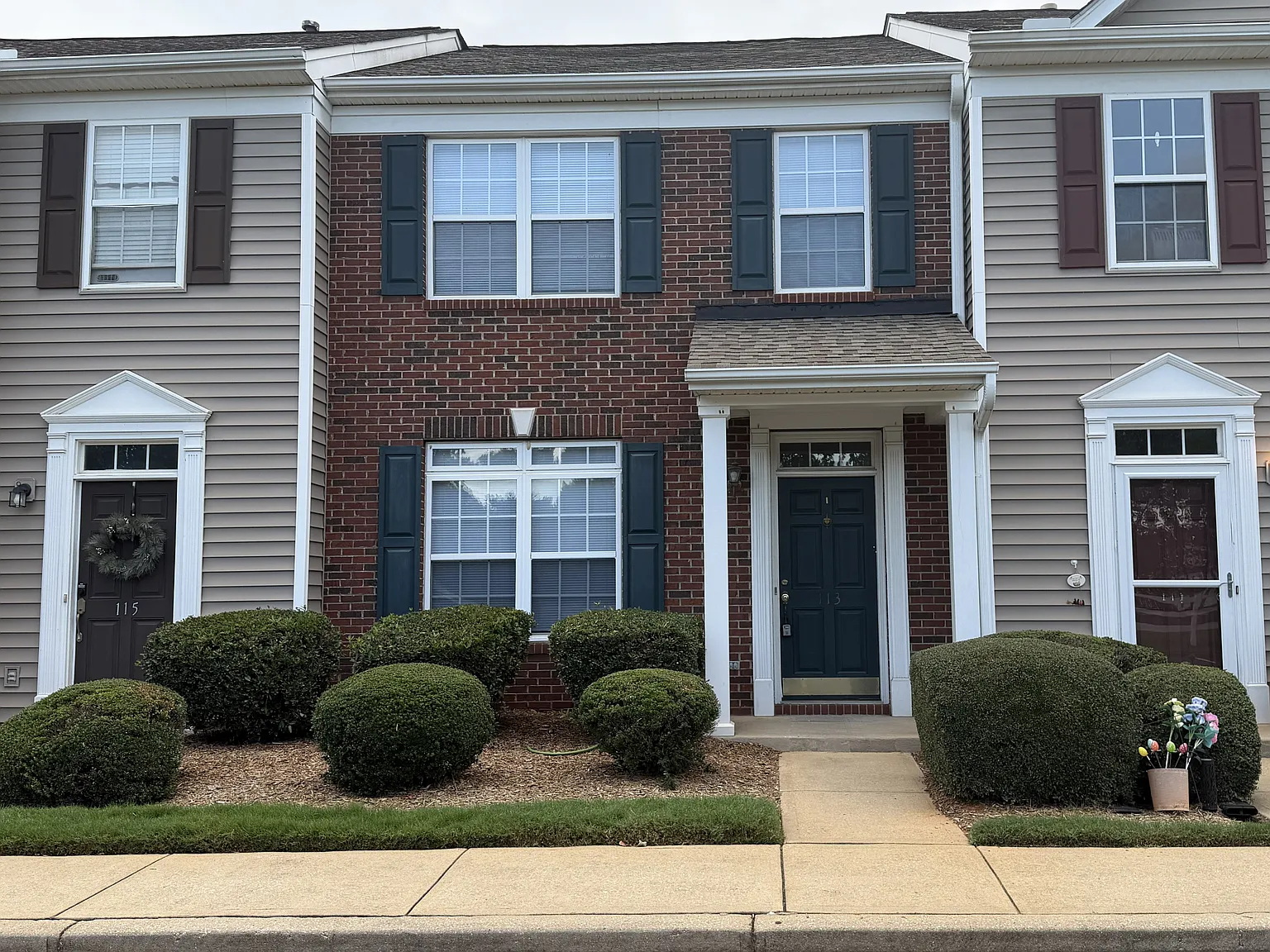 3 bed, 2.5 bath, 1500 sqft, $1,675 — Photo 2