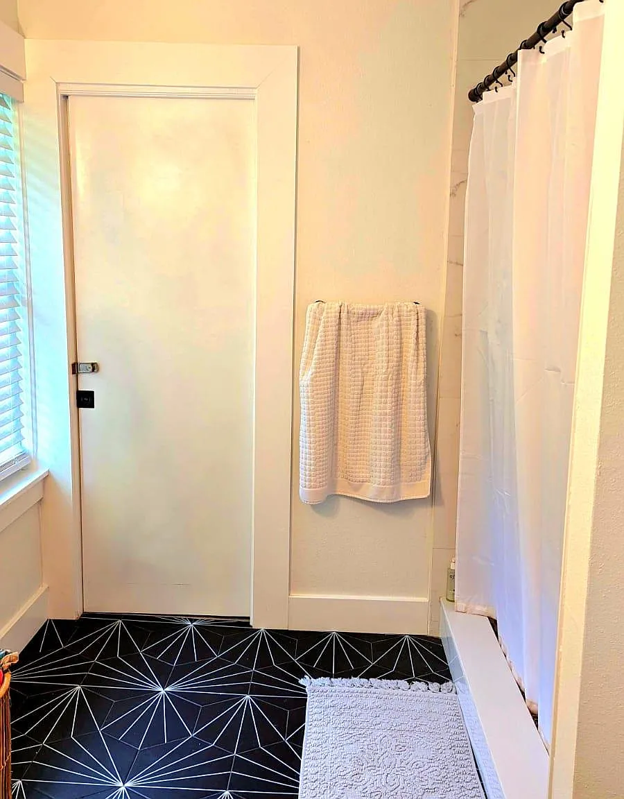 4 bed, 5.0 bath, 2800 sqft, $970 — Photo 4