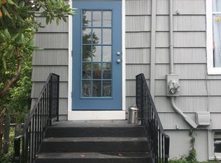 1403 3rd St, Astoria, OR 97103