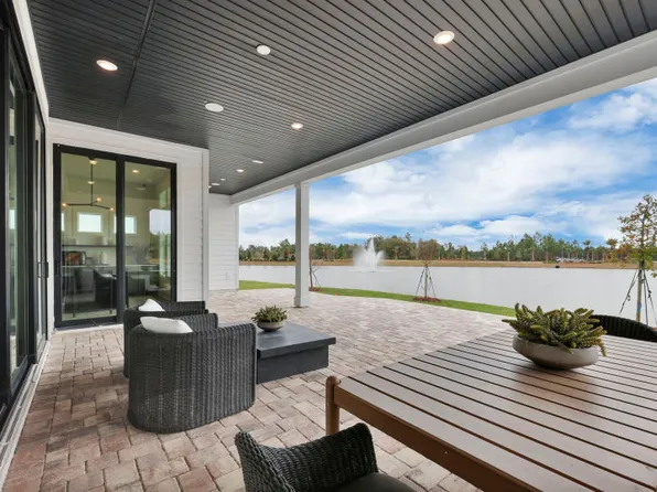 Livingston II Grande Plan, Amara by DiVosta