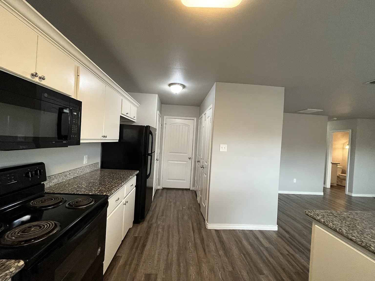 3446 Itasca Street - 1 — Photo 3