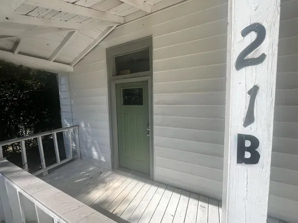 21 2nd Ave #B, Newnan, GA 30263