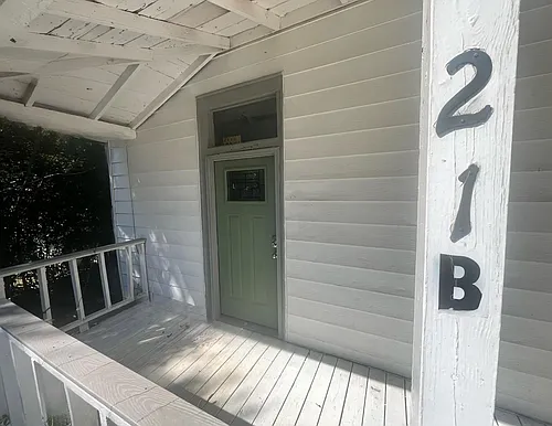 21 2nd Ave #B Photo 1 21 2nd Ave #B Photo 1