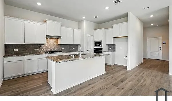 4191 Waldron Trl — Photo 8