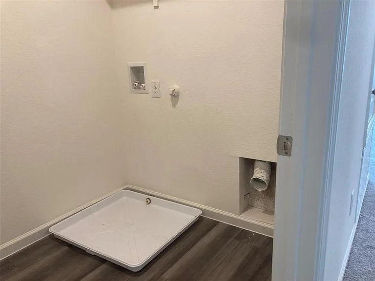 1905 Chapel Hill Rd — Photo 14
