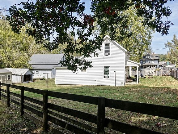 5th image of 10454 Township Road 262