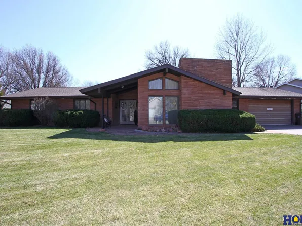 496 N F St, Milford, NE 68405