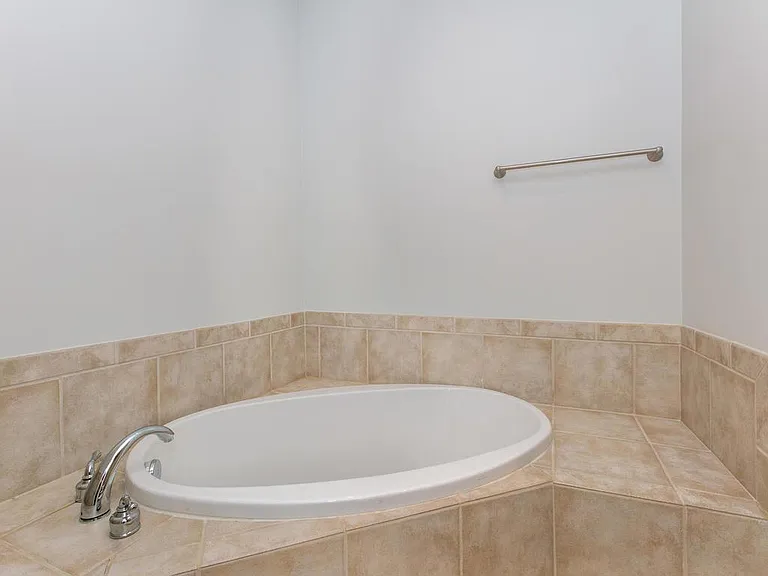 9 Kenilworth Knls #109 — Photo 12