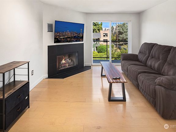 4th image of 231 Belmont Avenue E #301