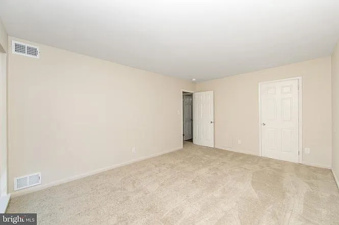 222 Echelon Rd #8 — Photo 11