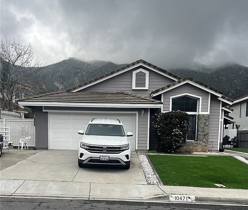 1st image of 10471 Brookmead Dr