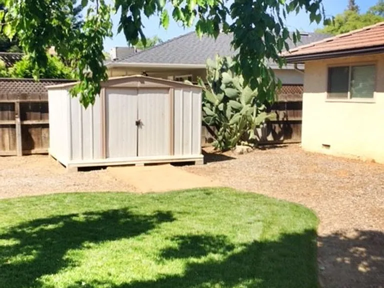 1657 W Ellery Way — Photo 19