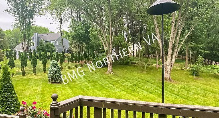 1846 Clovermeadow Dr — Photo 2