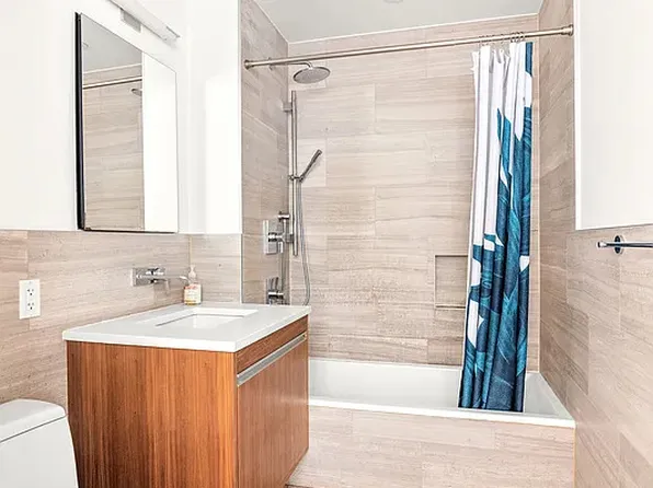 337 East 62nd Street 5D image 5 of 6
