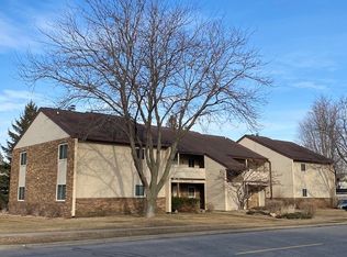 1001 10th Ave N APT 8, Onalaska, WI 54650