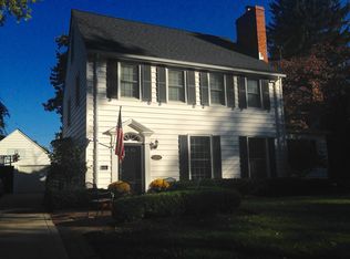 21694 Kenwood Ave, Rocky River, OH 44116
