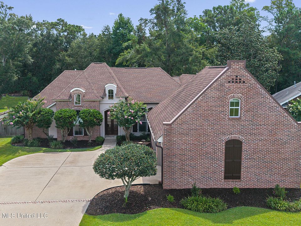 1st image of 7 Southern Oaks Rd