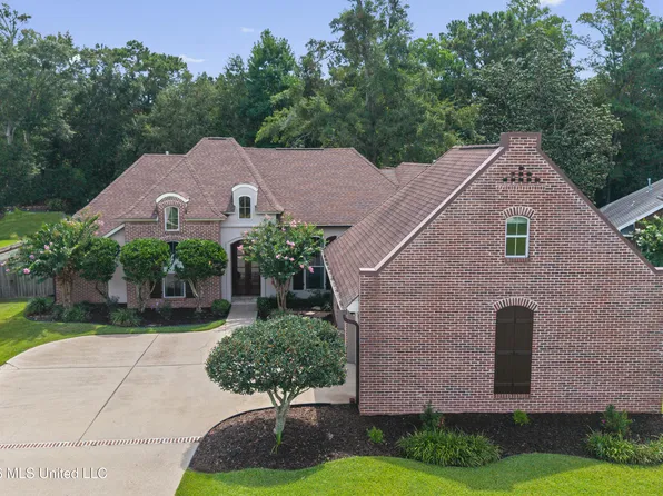 7 Southern Oaks Rd, Long Beach, MS 39560
