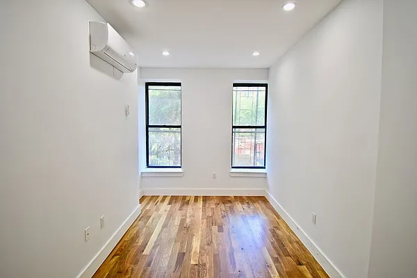 Rented by Brick&Mortar | media 21