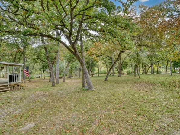 10232 Riley Green Rd, Franklin, TX 77856