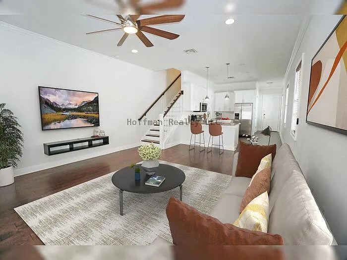4250 W Carmen St — Photo 3