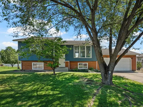 5816 N Canal Rd, Newman Lake, WA 99025