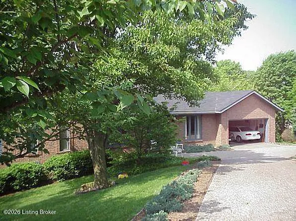 716 Fairhill Dr, Louisville, KY 40207
