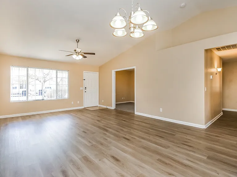 11346 E Dartmouth St — Photo 5