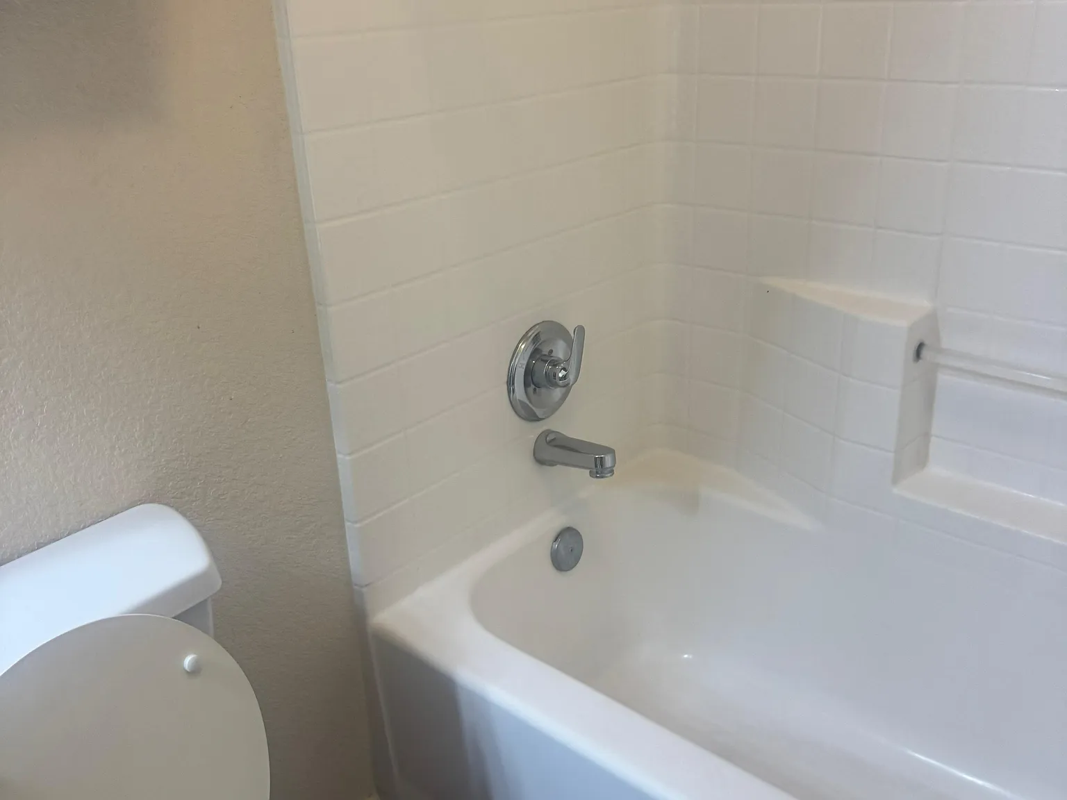 2 bed, 1000 sqft, $1,350 — Photo 3
