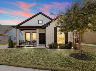 521 Heritage Trl, Burleson, TX 76028