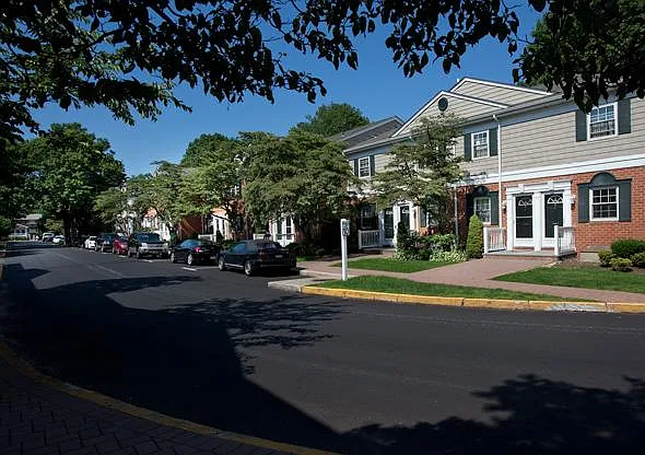 Fairfield Sunrise Gardens at Bohemia — Photo 12