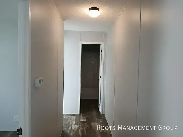 48 Oak St #48 — Photo 9
