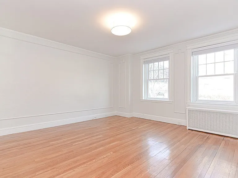 25 Green St #1 — Photo 9
