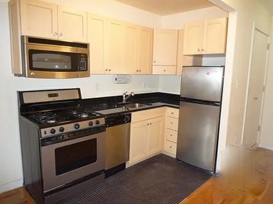 Rented by Think Properties | media 9