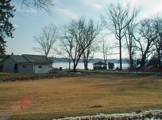 8986 Hillview Dr, South lyon, MI 48178