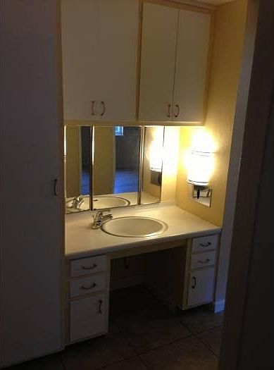 Second sink