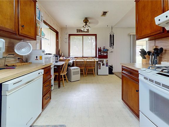 5th image of 3520 Oakside Dr